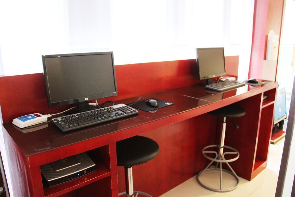 Hanting Express Shanghai Jiading New City Hotel 2*